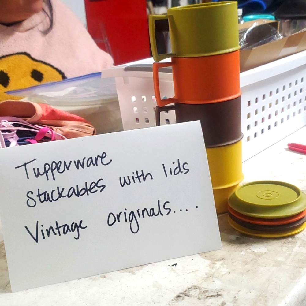 Tupperware vintage stackable cups with lids